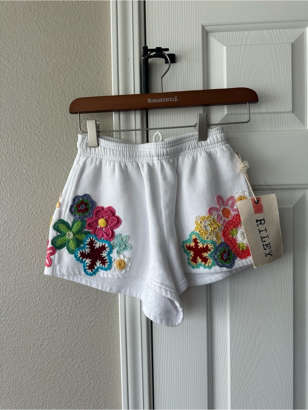 NWT Riley Vintage 1880 crochet flowers shorts